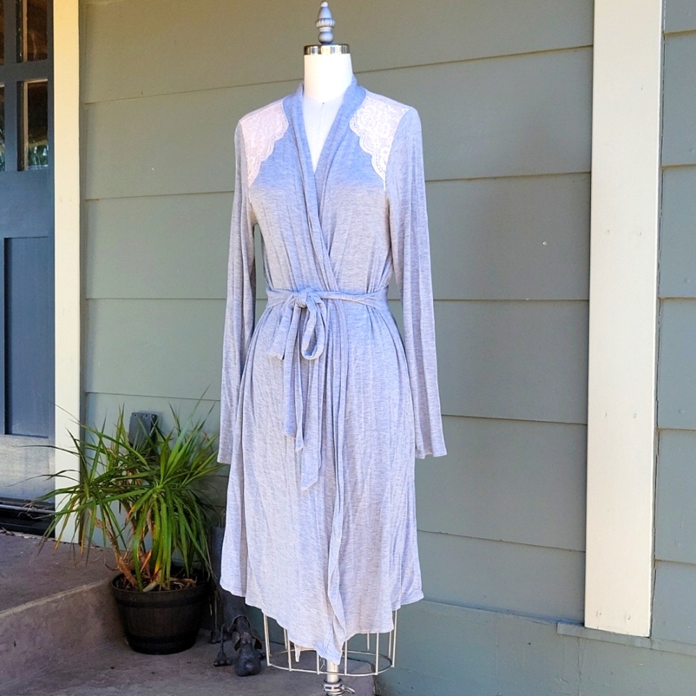 Jessica Simpson Nursing Robe